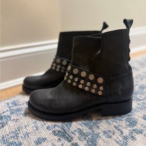 Frye | Veronica Studded Black Boots | Size 5.5 *NEW*